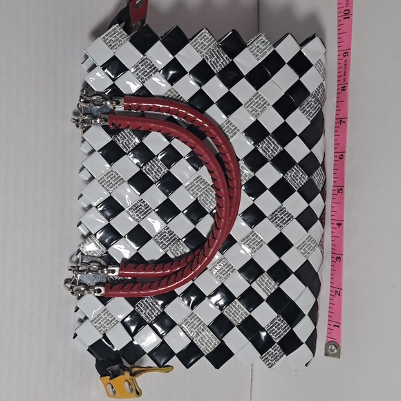 Womens black & white & red newspaper wrap wristlet with matching coin purse. - Picture 2 of 9